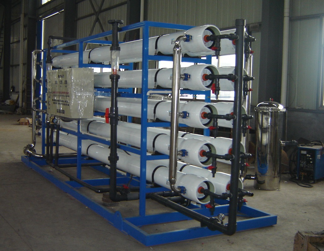 桶裝礦泉水處理設備，貴州礦泉水處理裝置廠家